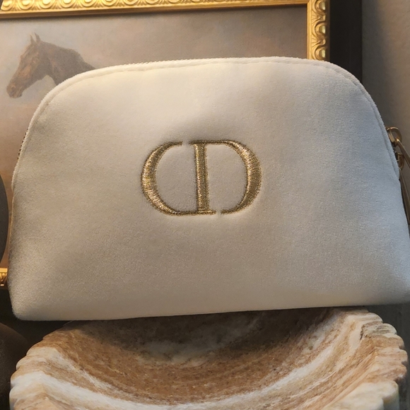 AUTHENTIC CHRISTIAN DIOr CREAM LOGO MAKEUP BAG + GIFT BOX - Picture 2 of 3
